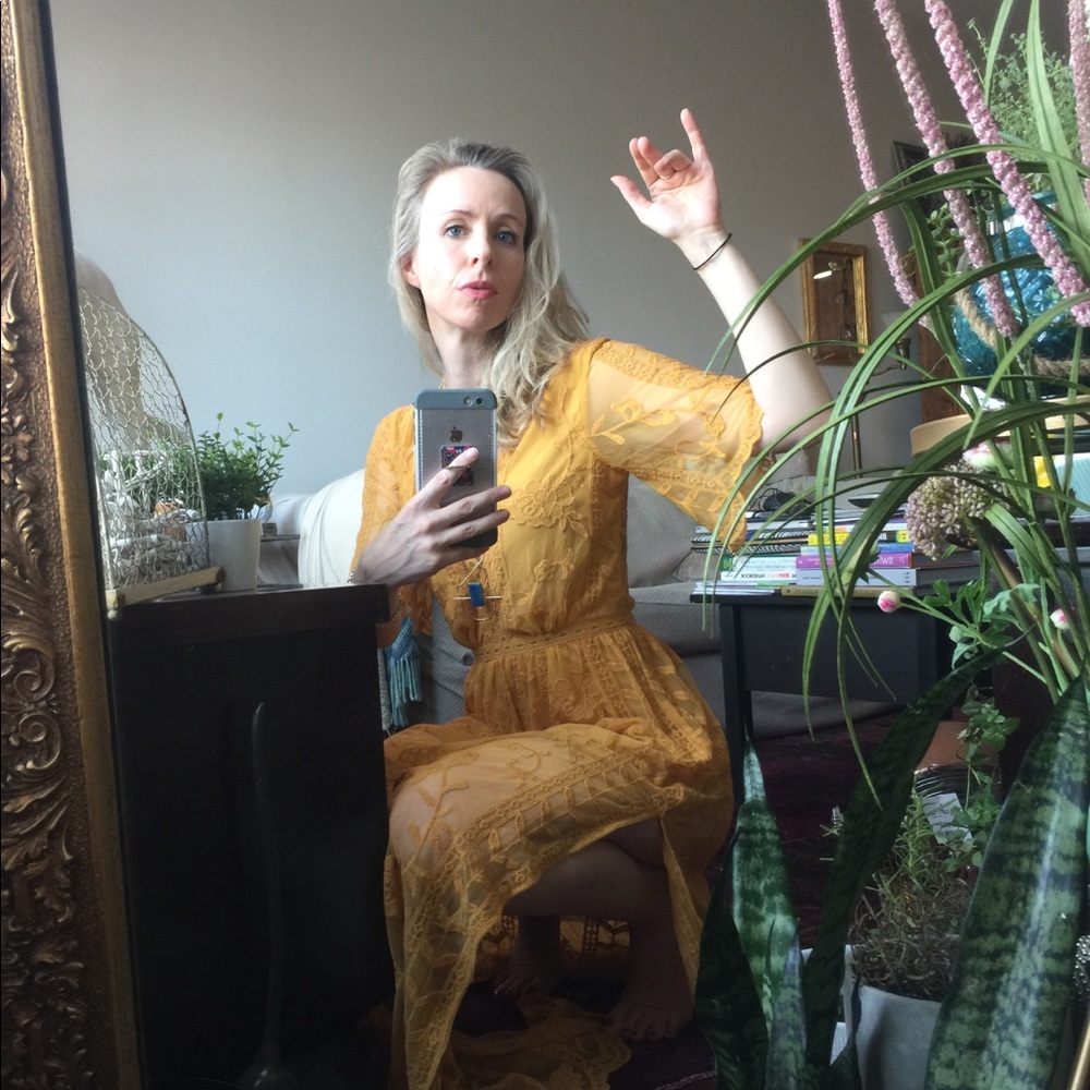 Gorg yellow lace caftan dress w/ attached shorts! - Picture 3 of 8